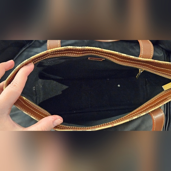 *MINT CONDITION* Vintage Burberry Haymarket Tote w/ free key fob & bag - Picture 11 of 16